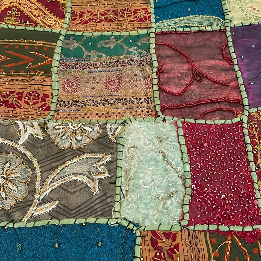 Ornate Indian inspired table covering/accent - Picture 4 of 4